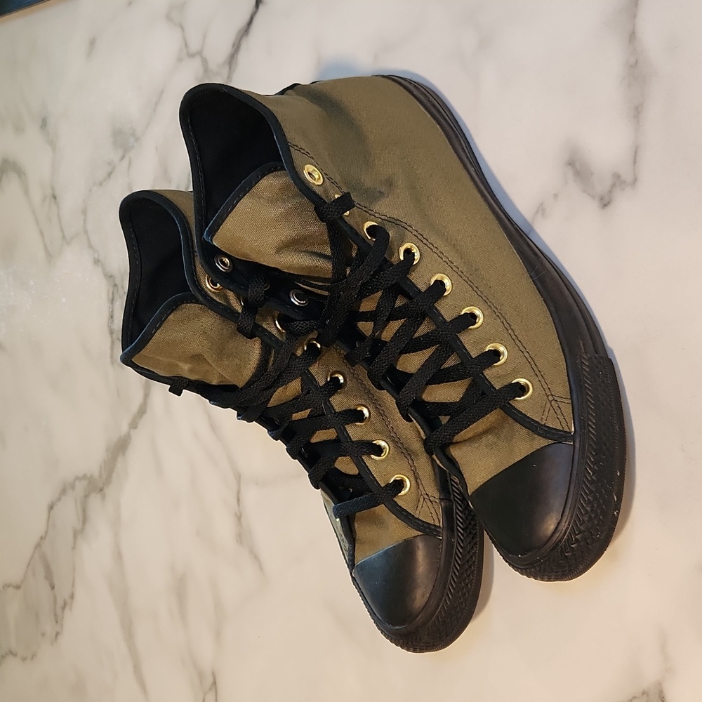 Custom Converse
